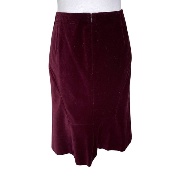 Ann Taylor Burgundy Velvet Skirt Size 14 - Picture 7 of 11